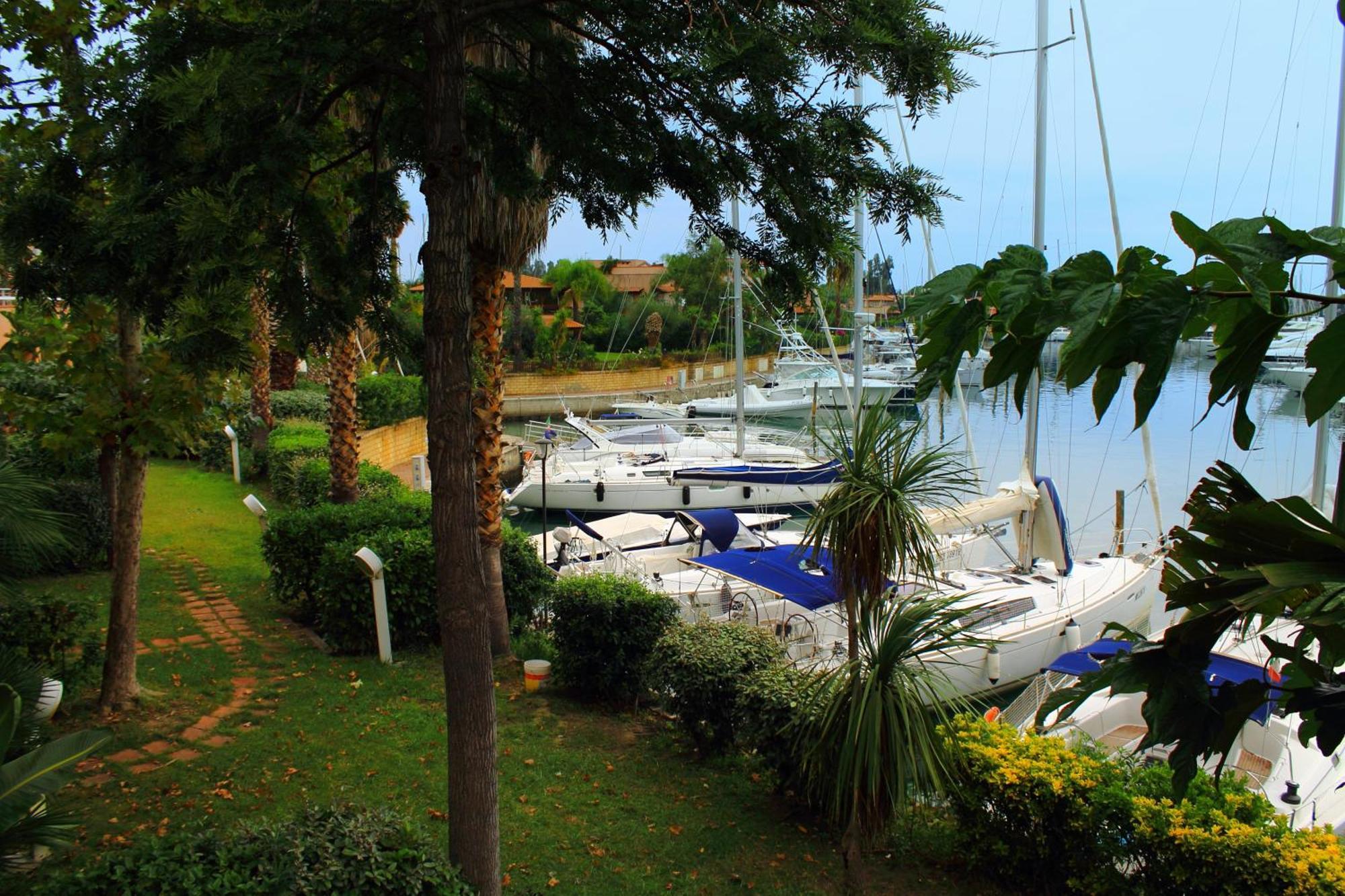 Laguna Azzurra Portorosa Furnari Buitenkant foto